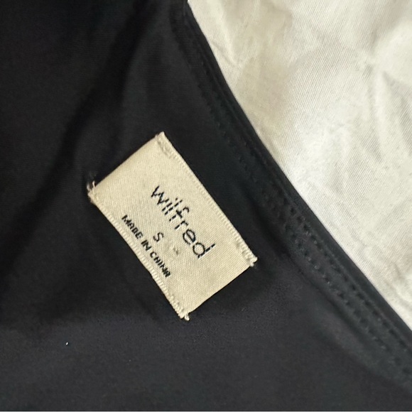 Babaton Aritzia black bodysuit size Small - Picture 3 of 3